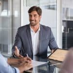5 conseils pour baisser le prix de votre assurance décennale