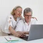 5 conseils pour trouver une mutuelle senior moins chère