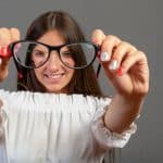 Lunettes : etre bien assure pour limiter les frais