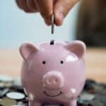 Comment dépenser moins ?